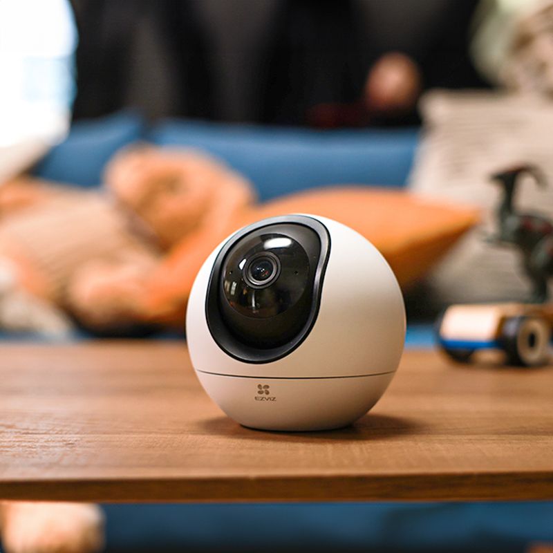 C6 – Cámara EZVIZ para vivienda o despacho con funciones inteligentes, detección de personas y mascotas, detección por voz